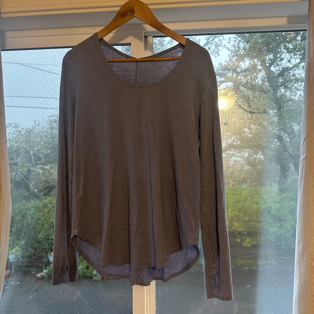 lululemon athletica Charcoal Long Sleeve Women's Top